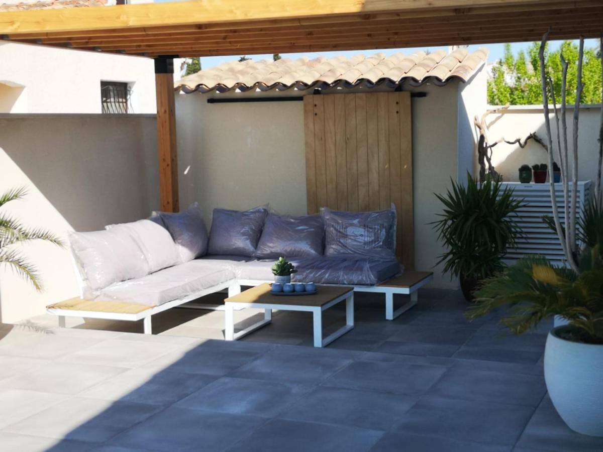 Appartement Au Dessus De La Maison Du Saunier Salin-de-Giraud Eksteriør bilde